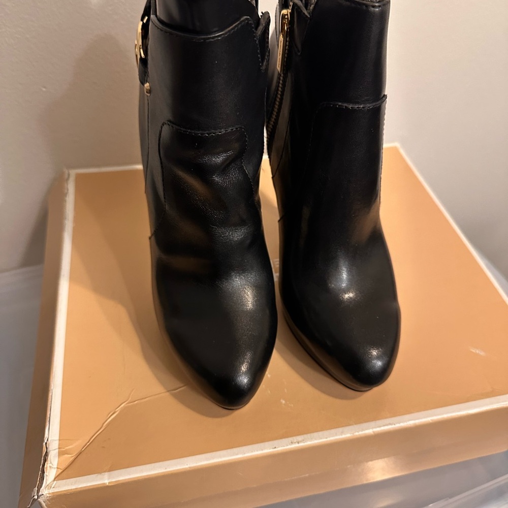 NW Michael Kors Booties - Picture 6 of 7
